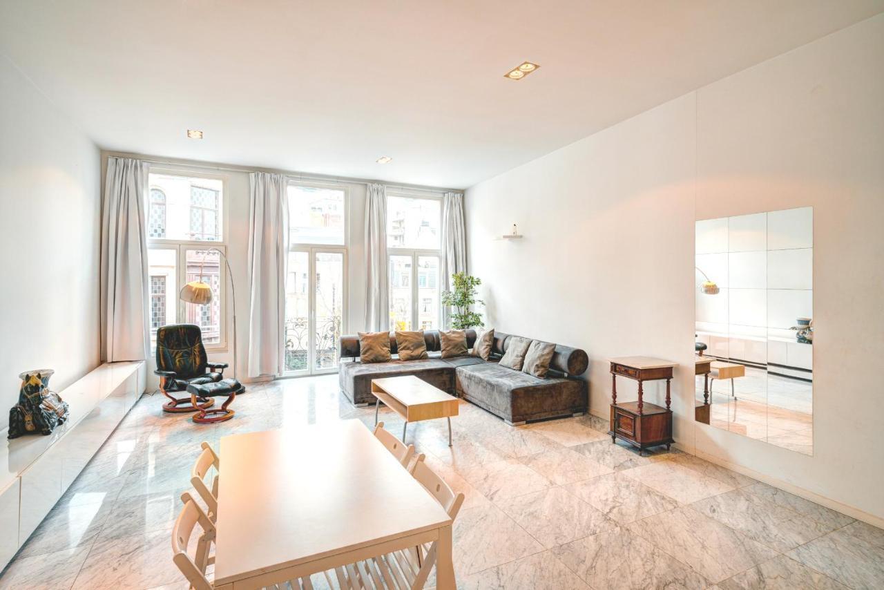 Three Bedroom Marble Apartment In The Heart Of Anvers Extérieur photo